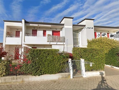 appartamento in Vendita ad Caerano di San Marco - 64505 Euro