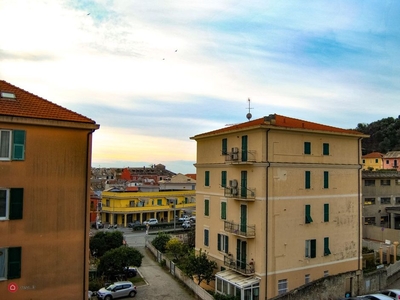 Appartamento in Vendita in Largo Giolitti a Celle Ligure