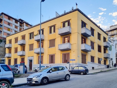 Appartamento in Vendita in Piazza Domenico Crisafulli 27 a Messina