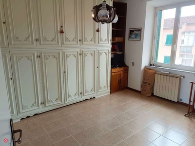 Appartamento in Vendita in Via Adolfo Tommasi 37 a Livorno