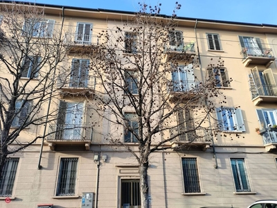 Appartamento in Vendita in Via Bologna 139 a Torino