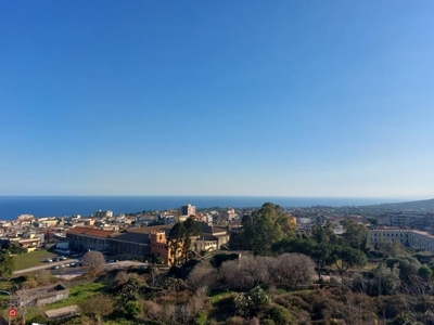 Appartamento in Vendita in Via Manzoni a Acireale