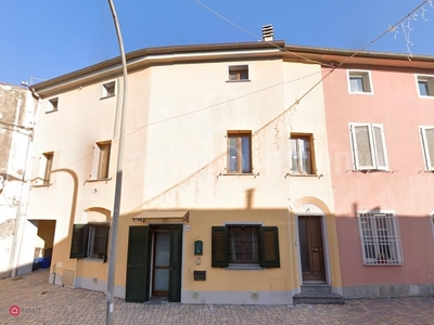 Appartamento in Vendita in Via Provinciale Calcesana Mezzana 399 a San Giuliano Terme
