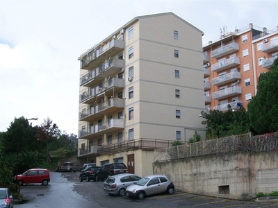 Appartamento in Vendita in Via Saro Leonardi 23 a Messina