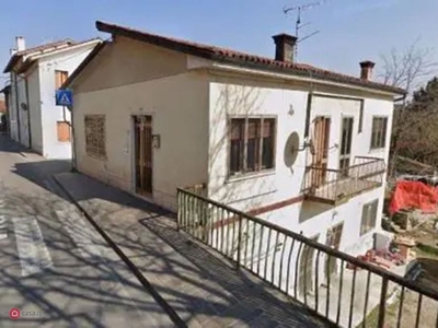 Appartamento in Vendita in Viale Trento 78 a Montebello Vicentino