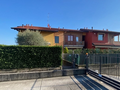 Appartamento in Via Dei Vignali, 34, Terno d'Isola (BG)