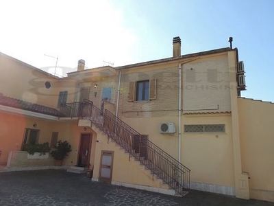 Appartamento in Via Della Scafa, Fiumicino (RM)