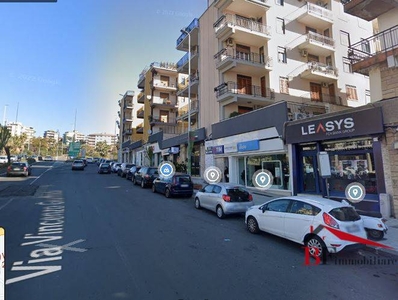 Attivit? commerciale in affitto/gestione, Catania c.so italia - via leopardi
