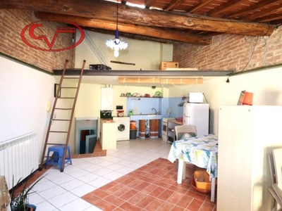 Casa Bi - Trifamiliare in Vendita a Montevarchi Centro