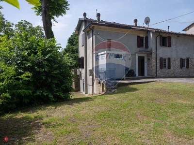 Casa Bi/Trifamiliare in Vendita in Strada Mozzano a Neviano degli Arduini