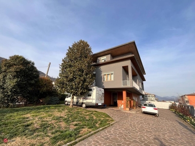 Casa Bi/Trifamiliare in Vendita in Via Abate Salvioni 12 a San Paolo d'Argon