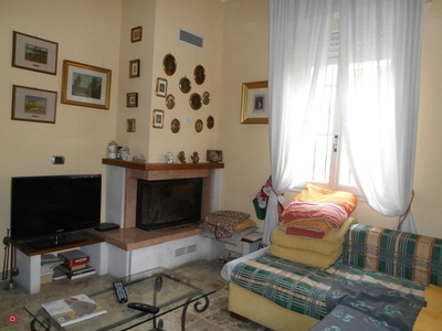 Casa Bi/Trifamiliare in Vendita in Via Azzio Caselli a Reggio Emilia