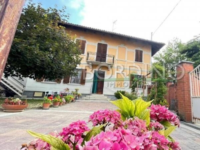 Casa indipendente in Vendita a Magliano Alfieri