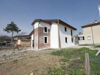 Casa indipendente in Vendita in a Borgonovo Val Tidone