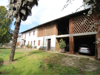 Casa indipendente in Vendita in Località Montegrosso 93 a Asti