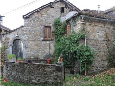 Casa indipendente in Vendita in pozzo a Borgo Val di Taro