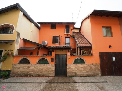 Casa indipendente in Vendita in Via Montebello a Cassolnovo