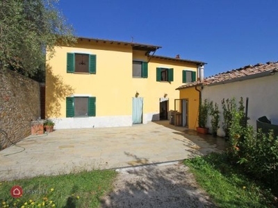 Casa indipendente in Vendita in Via Nuova per Pisa 5634 a Lucca