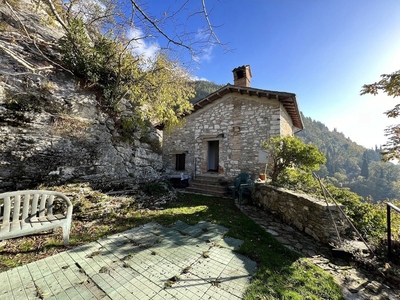Casa Indipendente in Via Santa Margherita Del Condotto, 8, Gubbio (PG)