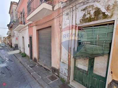 Garage/Posto auto in Vendita in Via Camillo Benso Conte Di Cavour 94 a Riposto