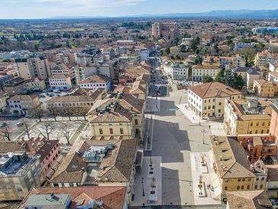 Negozio in Affitto a Montebelluna La Pieve