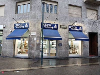 Negozio/Locale commerciale in Vendita in Corso Unione Sovietica 211 a Torino