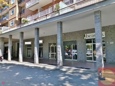 Negozio/Locale commerciale in Vendita in Piazza Repubblica 11 a Rivoli