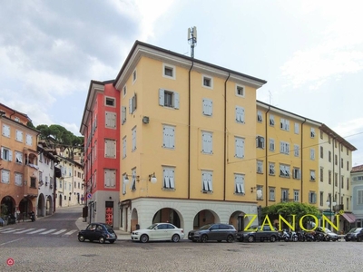 Negozio/Locale commerciale in Vendita in Viale Gabriele D'Annunzio 9 -1 a Gorizia