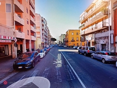 Negozio/Locale commerciale in Vendita in Viale Sant'Avendrace a Cagliari