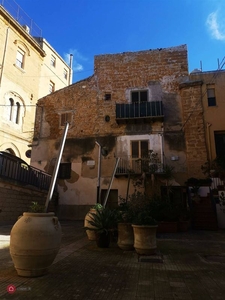 Palazzo in Vendita in Via Orfane a Agrigento