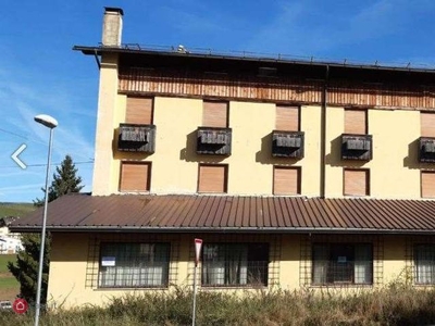 Stabile / Palazzo in Vendita in Via Ekar 2 a Asiago