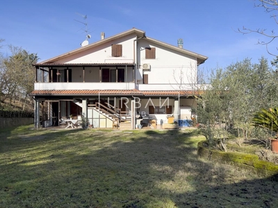 Villa bifamiliare in vendita a Castrocaro Terme