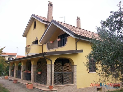 Villa in Vendita a Vasto Via Incoronata