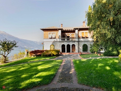 Villa in Vendita in al cà a Bellano