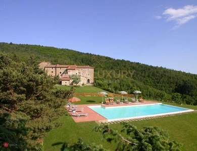 Villa in Vendita in Località Peneto 20 a Arezzo