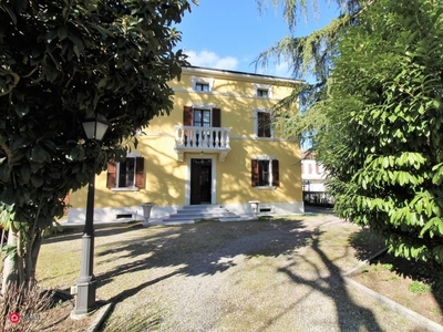 Villa in Vendita in Via Calestano 150 a Felino