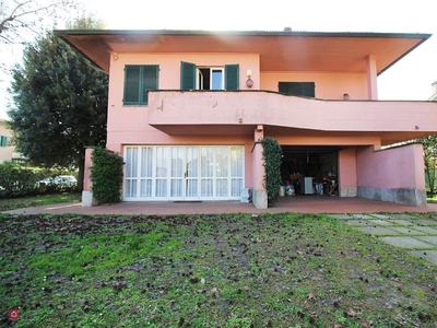 Villa in Vendita in Via Michelangelo Buonarroti a Capannoli