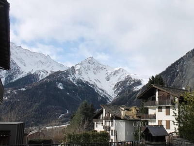 Appartamento di prestigio di 99 m² in vendita Courmayeur, Valle d’Aosta