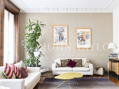 Appartamento di prestigio di 240 m² in vendita Via Carlo Goldoni, Milano, Lombardia