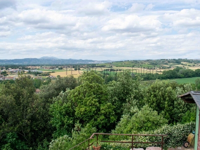 Casale in vendita a Torgiano