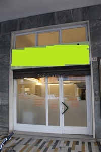Fondo/negozio - 1 vetrina/luce a Gries - S. Quirino, Bolzano