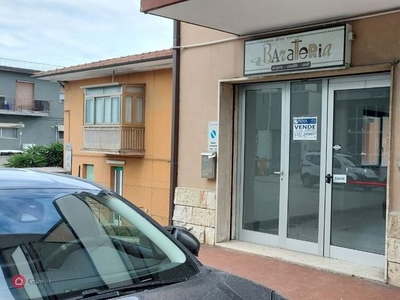 Negozio/Locale commerciale in Vendita in Via Bruno Buozzi 11 a Ancona