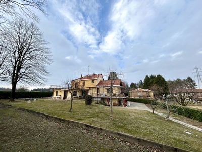 Vendita Villa Bifamiliare Via brandizzo, Rivoli