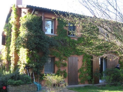 Villa in Vendita in a Forlì