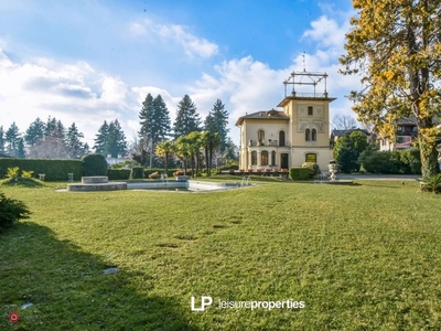 Villa in Vendita in Via Selvapiana a Varese