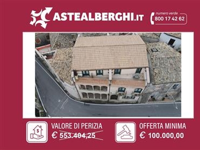 Albergo in Vendita a Gerace