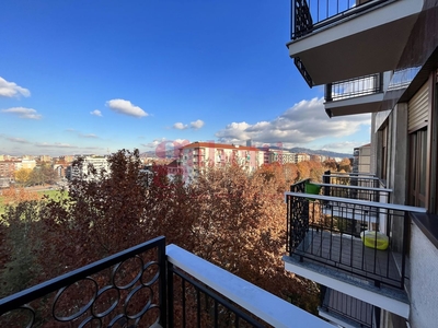 Appartamento di 140 mq in vendita - Torino