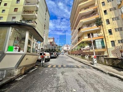 Appartamento in vendita a Napoli Arenella