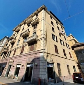 Appartamento - Pentalocale a Cornigliano, Genova