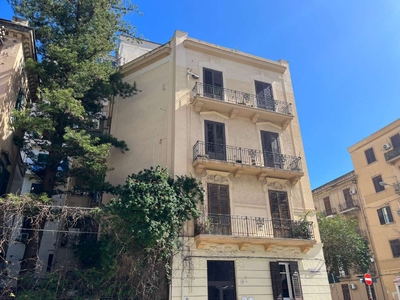 Appartamento, via Contessa Adelasia, Zisa, Palermo